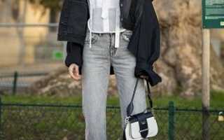 С чем носить серые джинсы – популярные модели этого года?